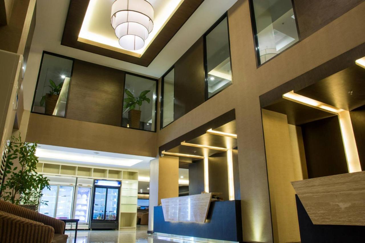 Gt Hotel Iloilo Eksteriør billede