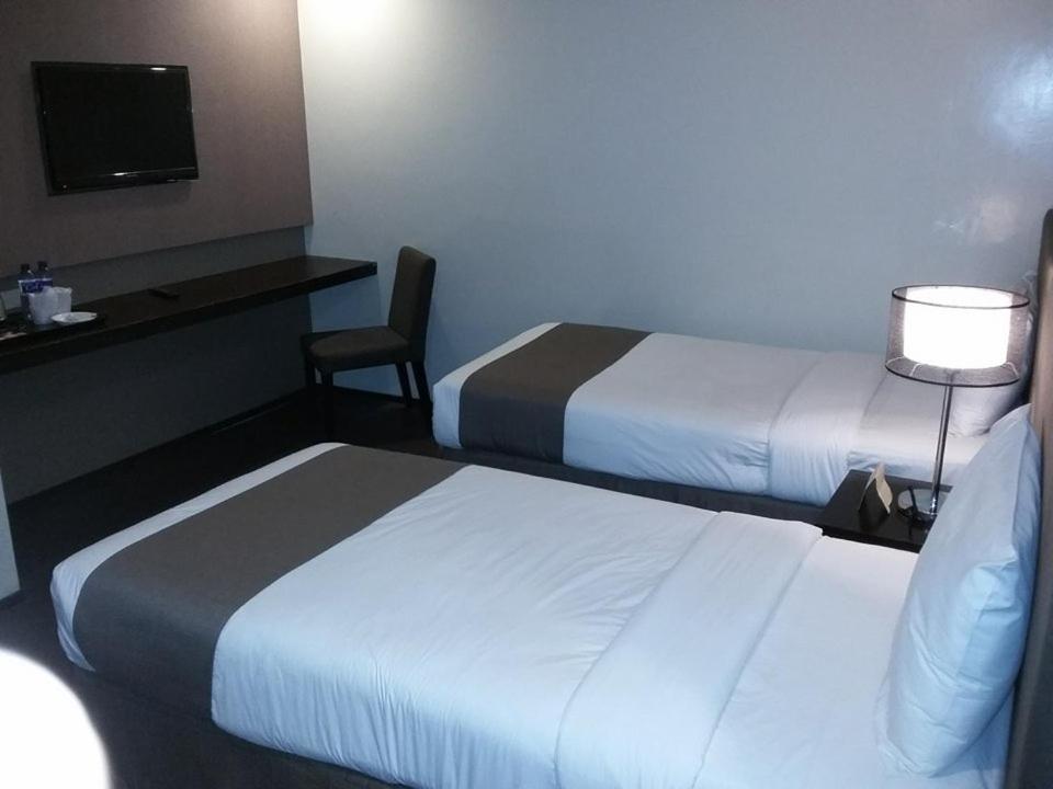 Gt Hotel Iloilo Eksteriør billede
