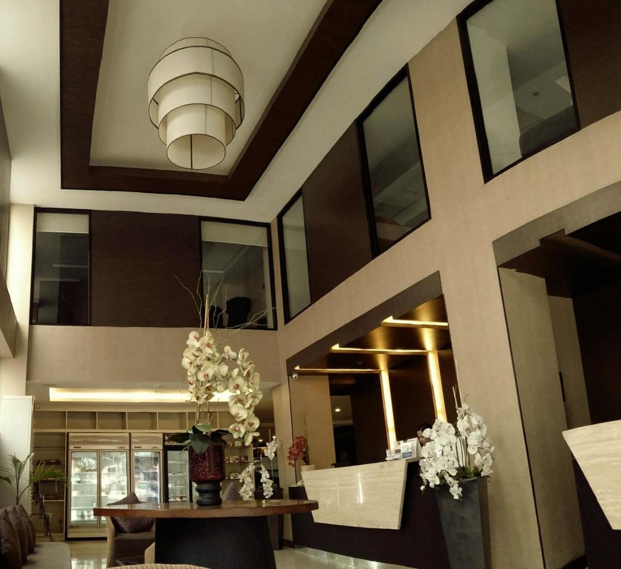 Gt Hotel Iloilo Eksteriør billede